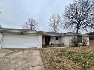 102 Beta Cir, Roland, OK 74954