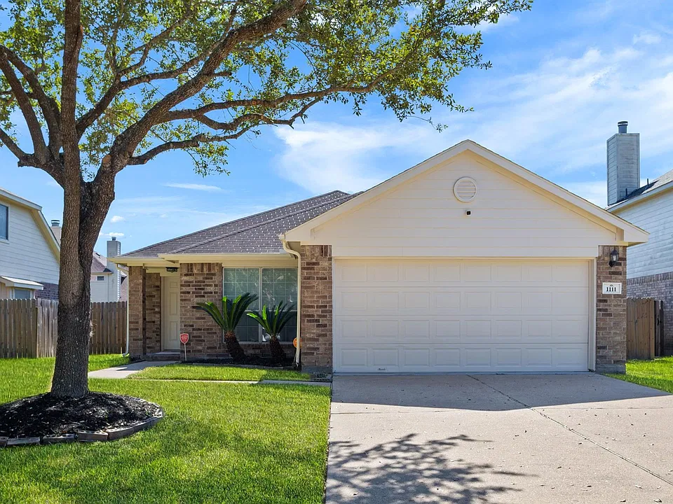 1111 Magnolia Dale Dr