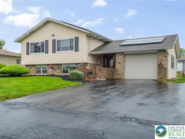 1154 Sunrise Ln, Slatington, PA 18080