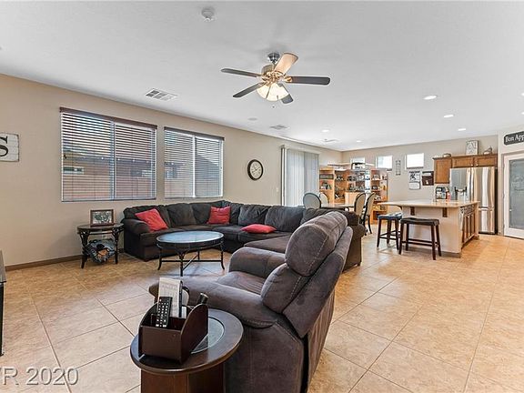 4th image of 10725 Elfstrom Ave