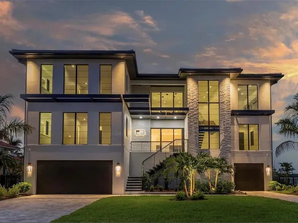 2081 Michigan Ave NE, Saint Petersburg, FL 33703