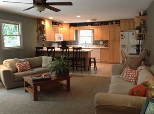 208 Rhododendron Ln, Boone, NC 28607