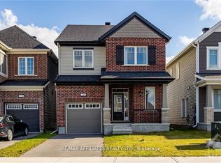 226 Cranesbill Rd, Ottawa, ON K2V 0N6