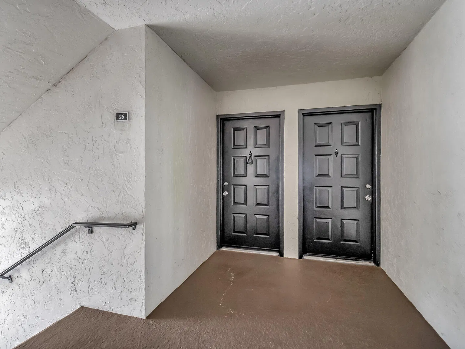 2 bed, 2.0 bath, 728 sqft, $1,825 — Photo 3