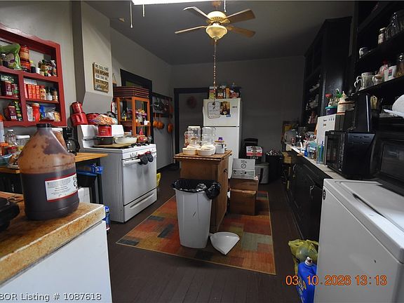 4th image of 103 N Main St