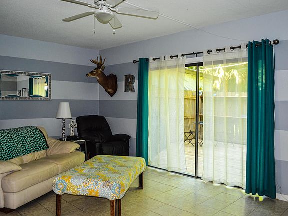 2nd image of 18 Fair Oaks Cir