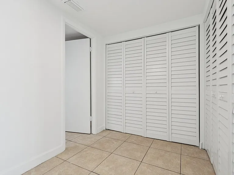 2 Bed 2 Bath Unit