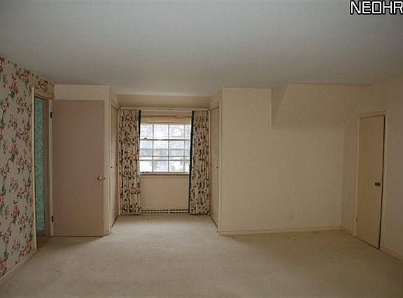 4th image of 22355 Canterbury Ln