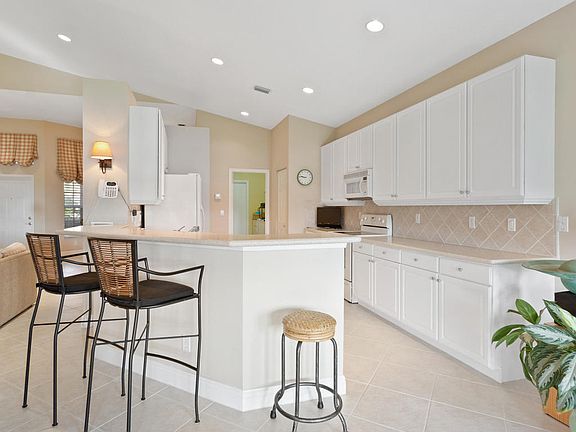 5th image of 8280 Grand Messina Cir