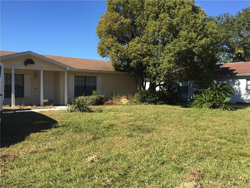 1st image of 23707 Lakehills Dr