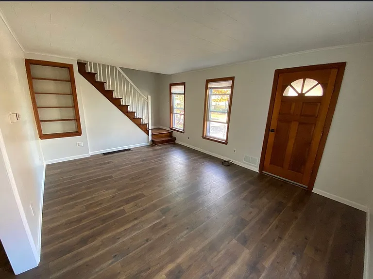 58 Hudson Ave #1 — Photo 3