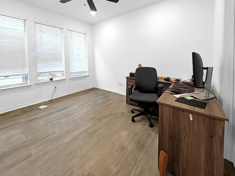 8005 Lindheimer Ln — Photo 8