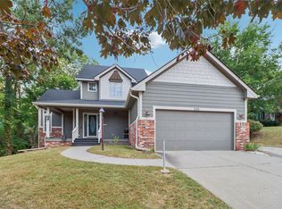 545 Christie Ln, Pleasant Hill, IA 50327