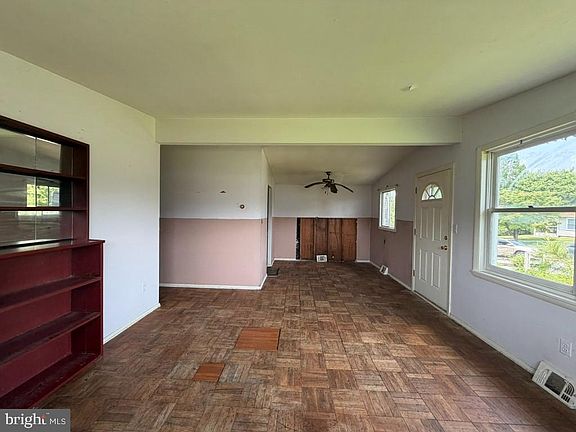 4th image of 1705 Sunny Ct