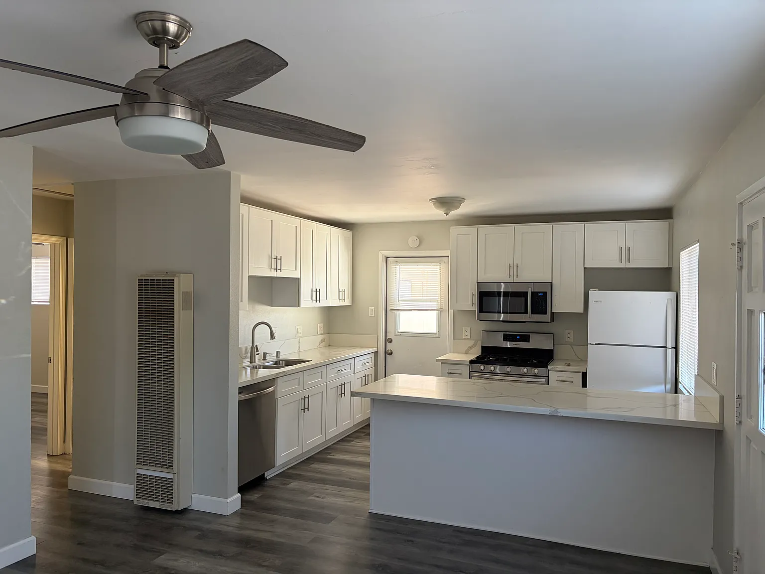 3503 Luna Ave — Photo 1