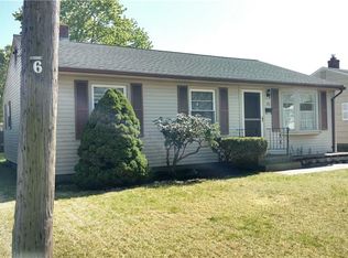 29 Anama Ave, Rumford, RI 02916