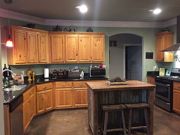 2nd image of 2746 Laurel Pointe Dr