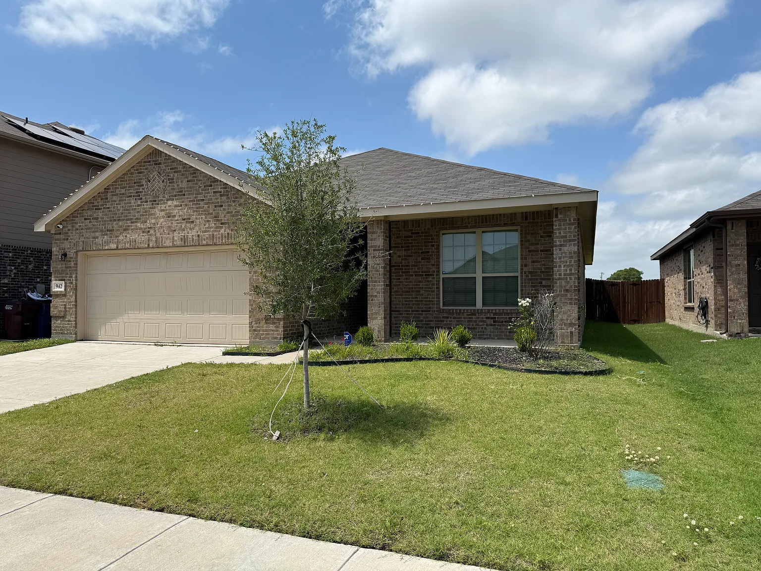 3 bed, 1717 sqft, $2,000 — Photo 2
