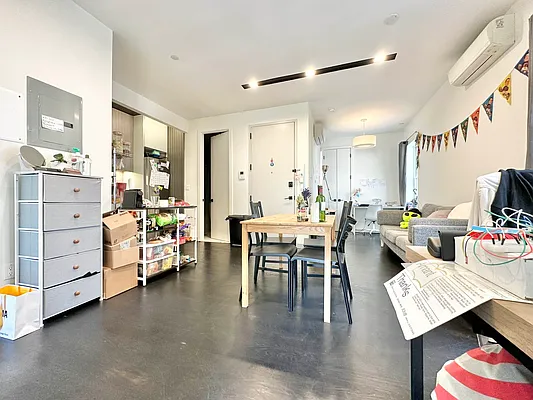 Rented by Jankos Group LLC | media 2