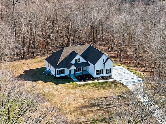2nd image of 1183 Hangar Dr