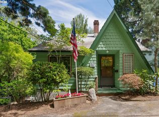 336 SW Woods St, Portland, OR 97201