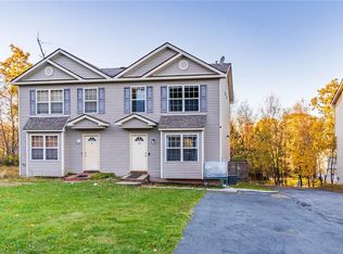 10 Westfield Ct, Rock Hill, NY 12775