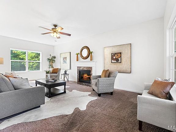 3rd image of 3524 Yellow Jasmine Dr