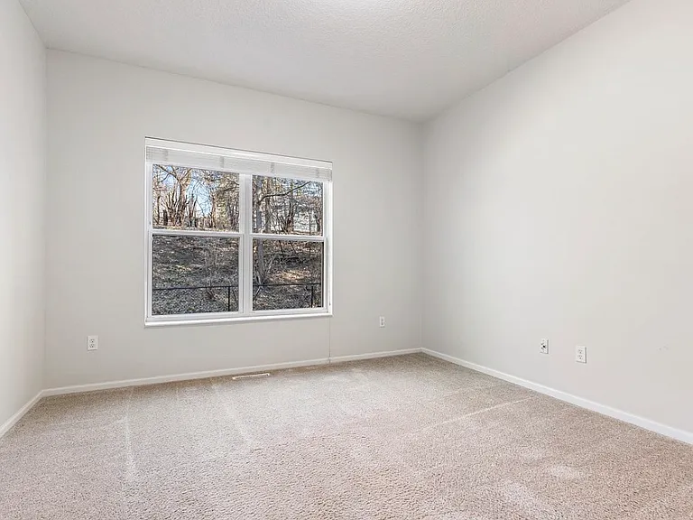 17830 Valley Cove Ct — Photo 13