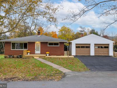 328 Lamp Post Ln, Boalsburg, PA, 16827