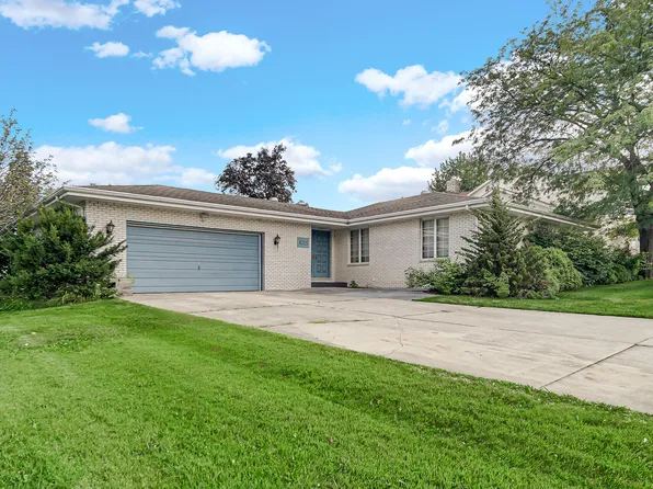 4325 Annandale Ln, Crown Point, IN 46307