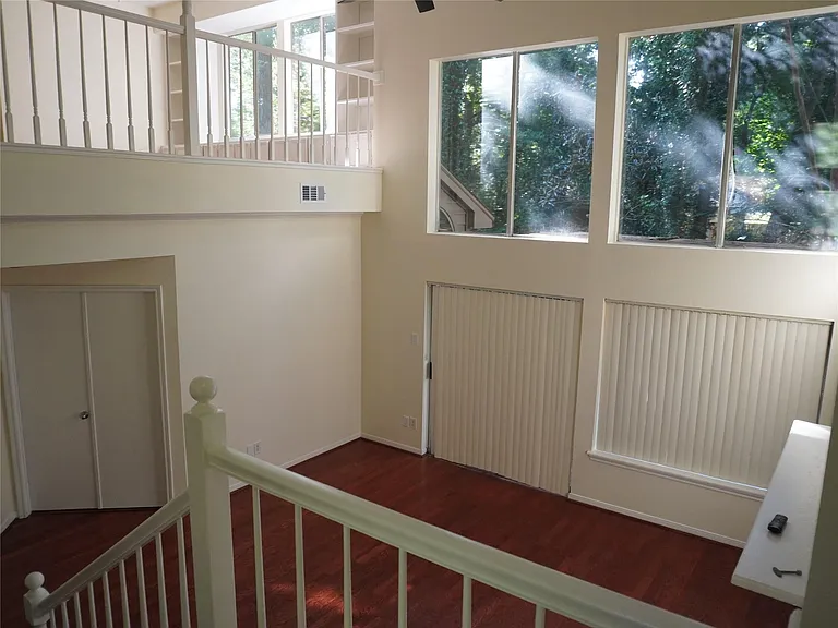 31 N Lakeridge Cir — Photo 30