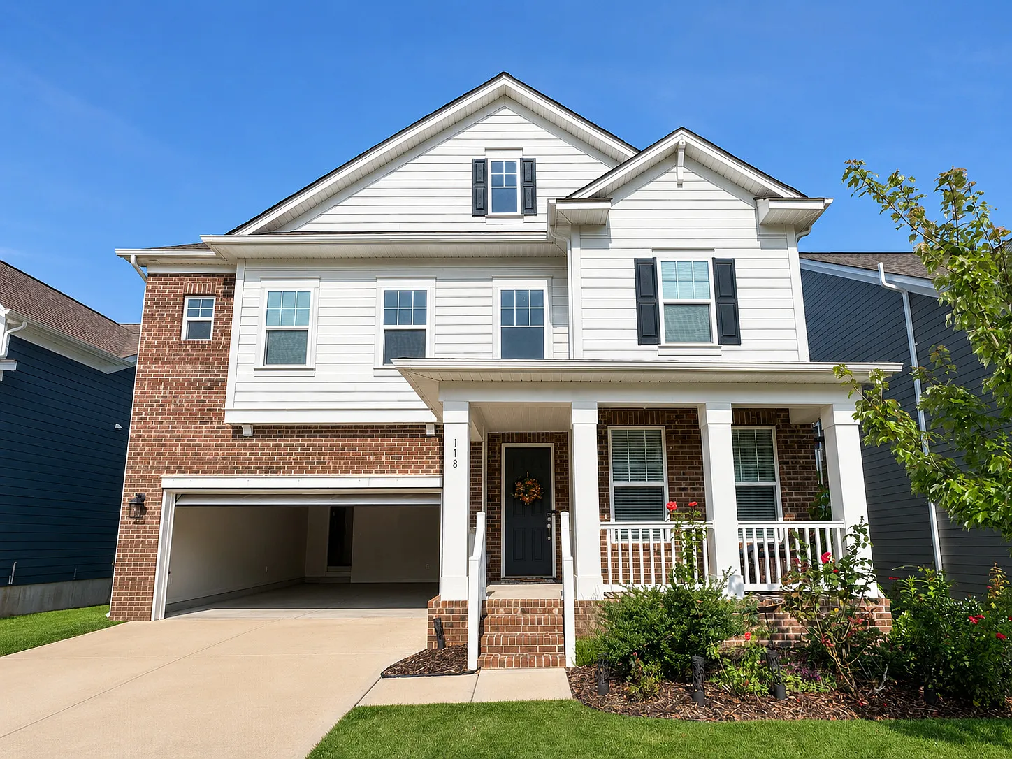 6 bed, 4119 sqft, $3,800 — Photo 3
