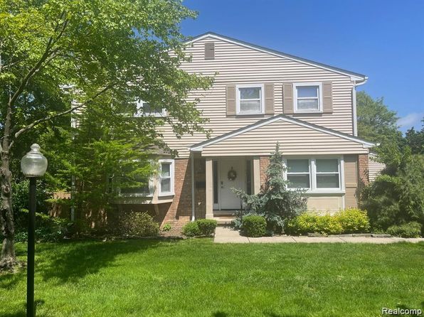 1639 Brentwood Dr