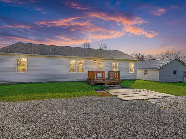 598 Zanesville Ave, Logan, OH 43138