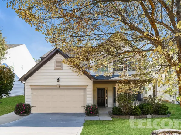 10719 Cove Point Dr, Charlotte, NC 28278