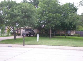 923 W Ridge Dr, Duncanville, TX 75116