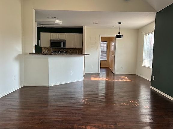2nd image of 704 1st Ave