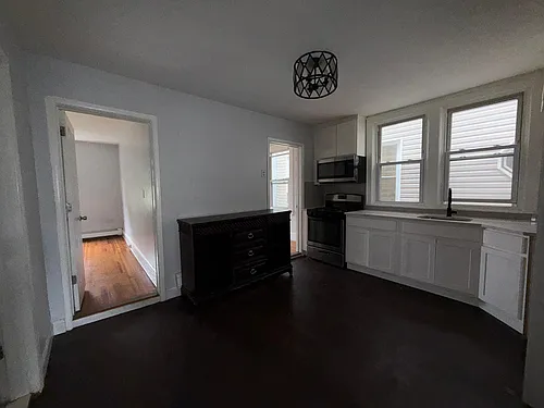 150 McAdoo Ave Photo 1