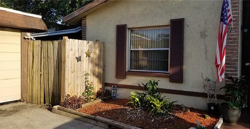 1st image of 2069 Loma Linda Way N