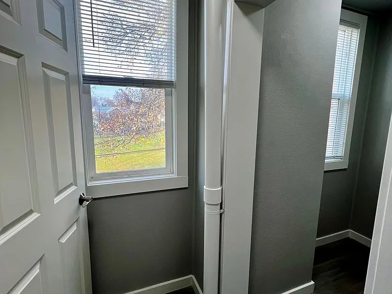 401 NW Bailey Ave #201 — Photo 19