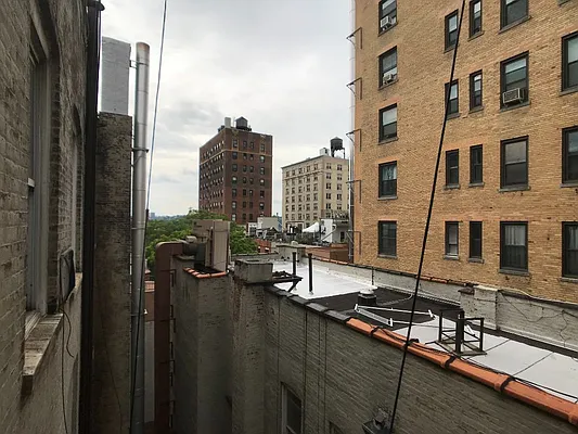 Rented by Sovereign Associates | media 7