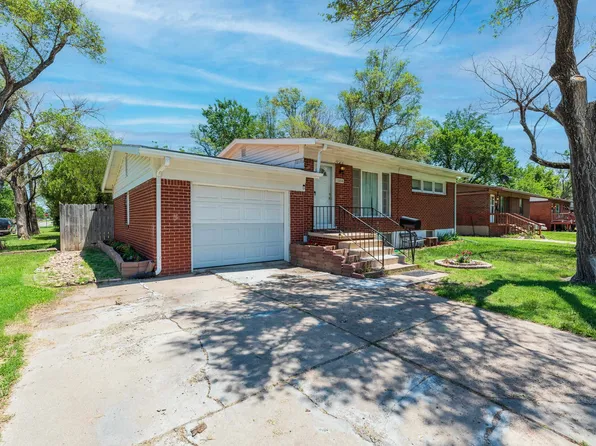 2208 S Glenn St, Wichita, KS 67213