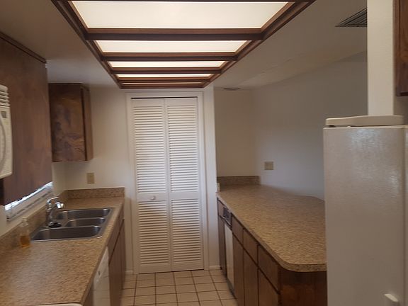 3rd image of 240 Windward Psge APT 104