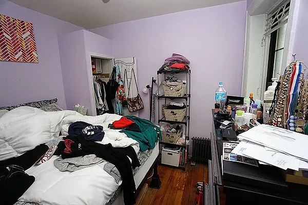 Rented by Universal Realty Group | media 29