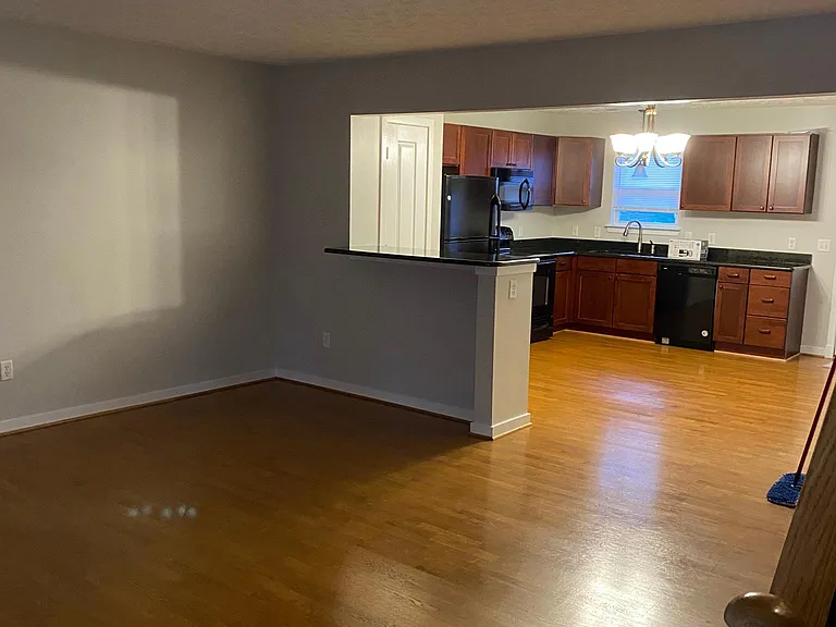 1259 Poets Ct — Photo 2