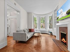 1754 Park Rd NW, Washington, DC