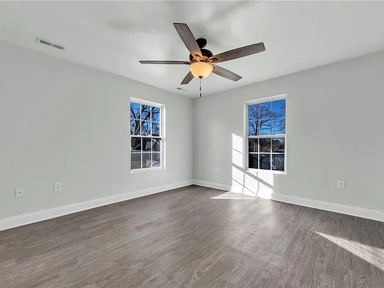 8411 Chesapeake Blvd — Photo 9