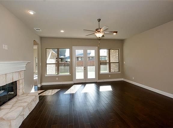 5th image of 6129 Gibbons Creek