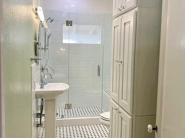 1136 E Appleton St #2 — Photo 15