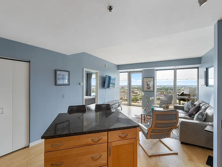 929 Portland Ave #2408 — Photo 3